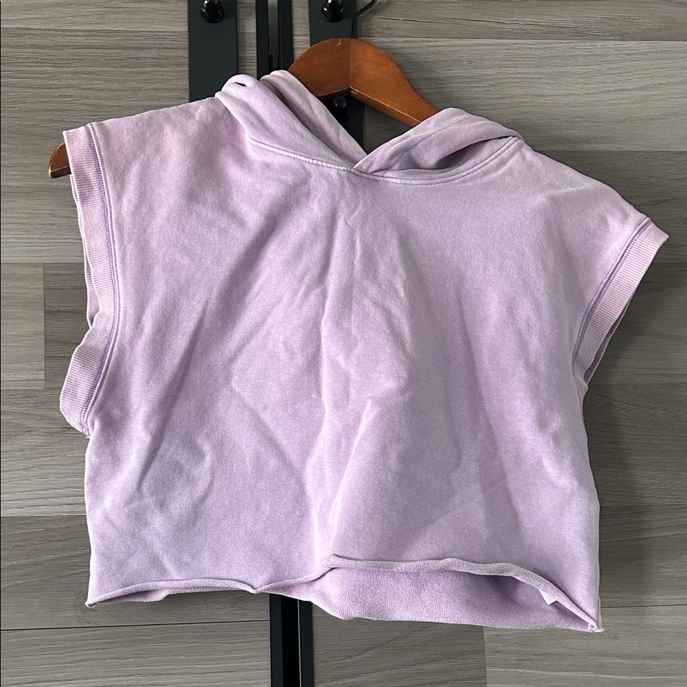 TNA Cropped Sleeveless Hoodie
